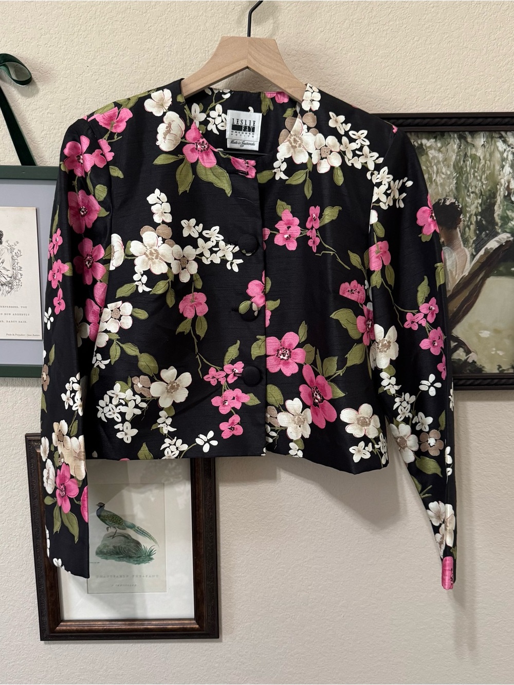 LESLIE FAY | Black Floral Cropped Blazer - Pink & White Blossoms Size 6 Petite